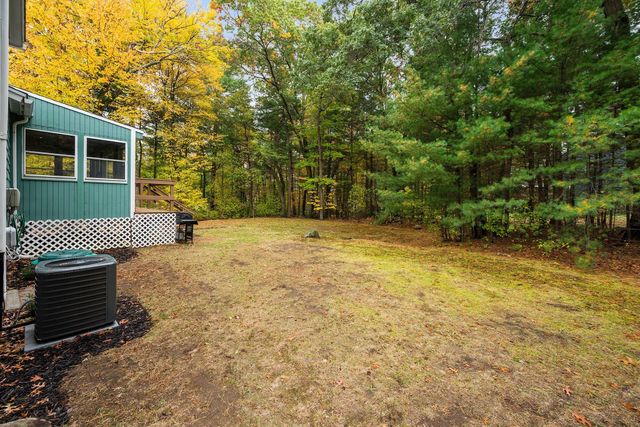 95 Baldwin Rd, Billerica, MA 01821