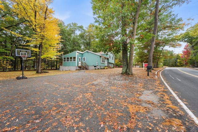 95 Baldwin Rd, Billerica, MA 01821