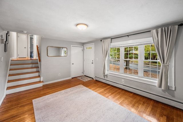 95 Baldwin Rd, Billerica, MA 01821