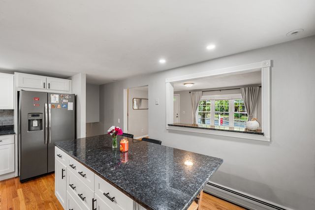 95 Baldwin Rd, Billerica, MA 01821
