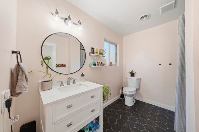 6725 Park Ridge Drive, Anderson, CA 96007