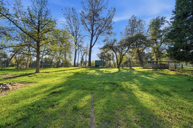 6725 Park Ridge Drive, Anderson, CA 96007