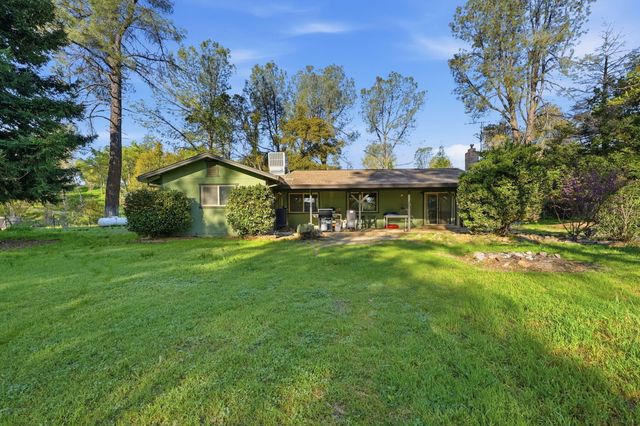 6725 Park Ridge Drive, Anderson, CA 96007