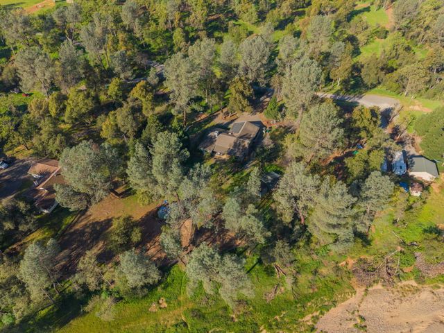 6725 Park Ridge Drive, Anderson, CA 96007