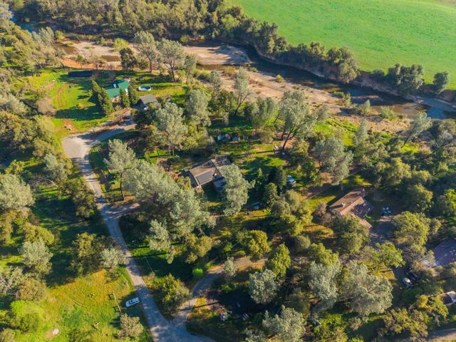 6725 Park Ridge Drive, Anderson, CA 96007