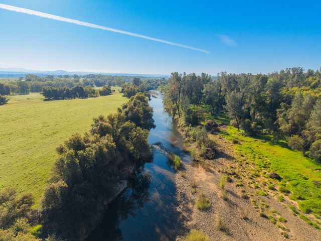 6725 Park Ridge Drive, Anderson, CA 96007