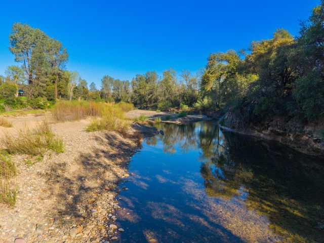 6725 Park Ridge Drive, Anderson, CA 96007