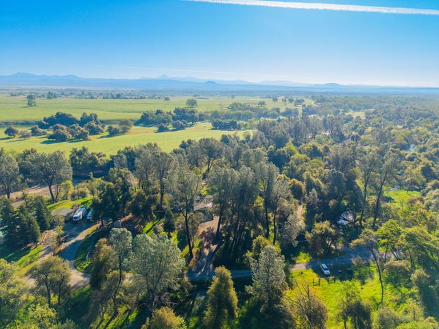 6725 Park Ridge Drive, Anderson, CA 96007