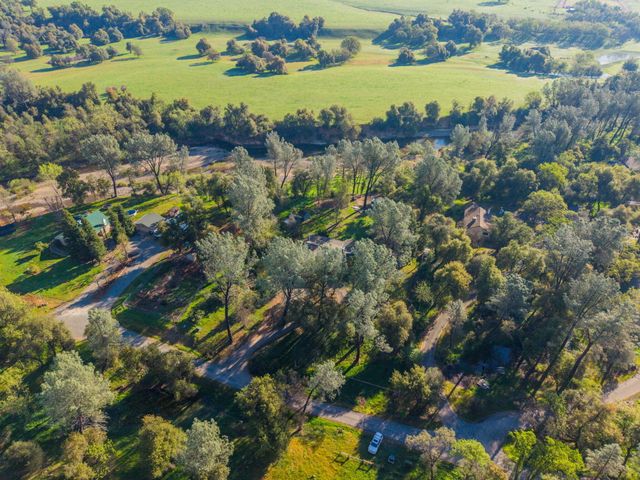 6725 Park Ridge Drive, Anderson, CA 96007