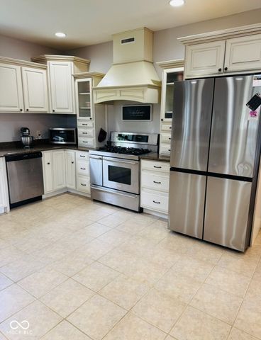 816 N Harrison, Rushville, IN 46173