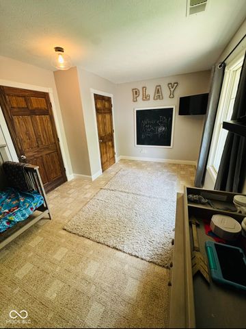 816 N Harrison, Rushville, IN 46173