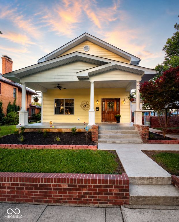 816 N Harrison, Rushville, IN 46173