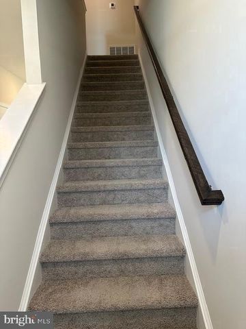 12 ANNA LN, Westampton, NJ 08060