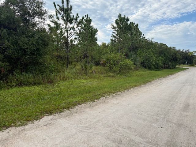 10440 N 85th Street, Vero Beach, FL 32967