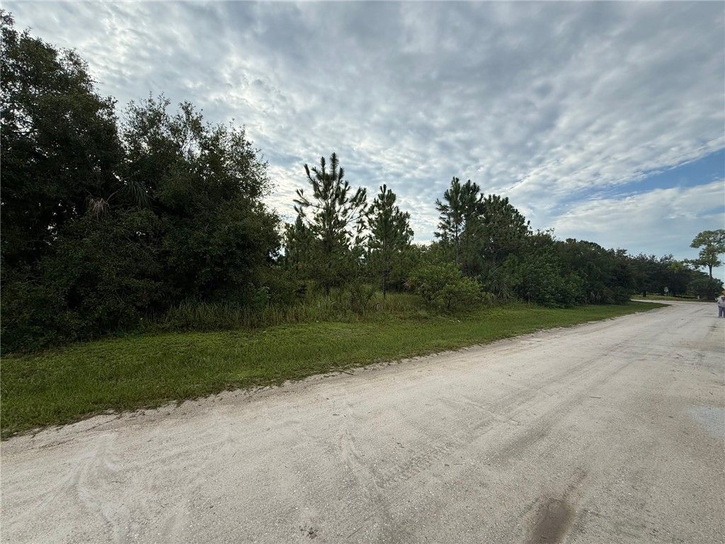 10440 N 85th Street, Vero Beach, FL 32967