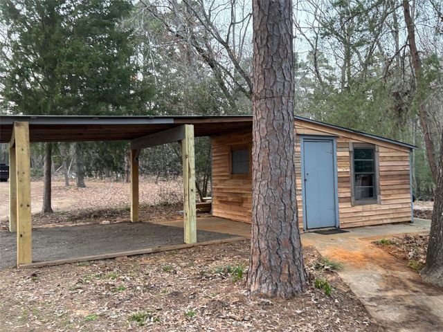 11 Caddo Drive, Elkhart, TX 75839