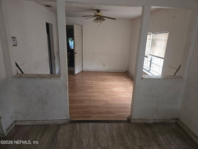 1525 W 5TH Street, Jacksonville, FL 32209