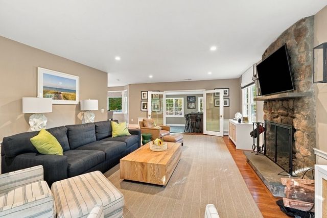 19 Whitney Woods Lane, Cohasset, MA 02025