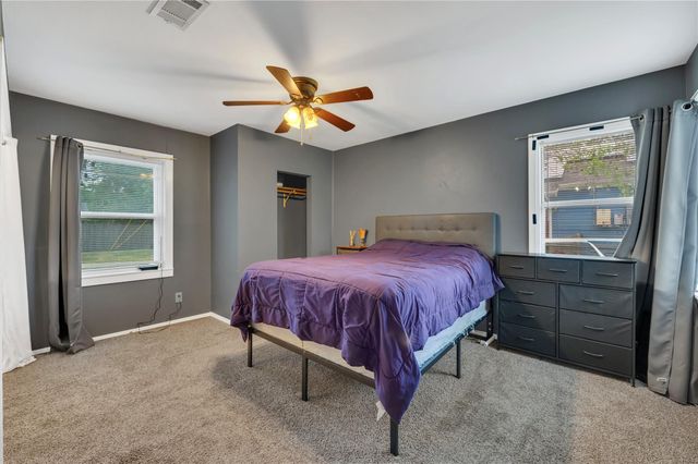 1226 14th Avenue N, Texas City, TX 77590
