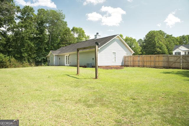 1215 Browns Country Lane, Locust Grove, GA 30248