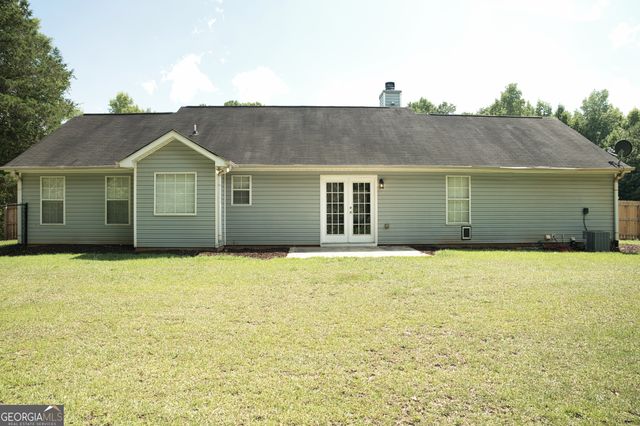 1215 Browns Country Lane, Locust Grove, GA 30248