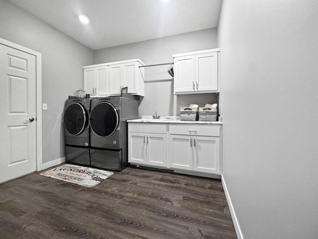 10 Deblock Drive, Crosby, MN 56441