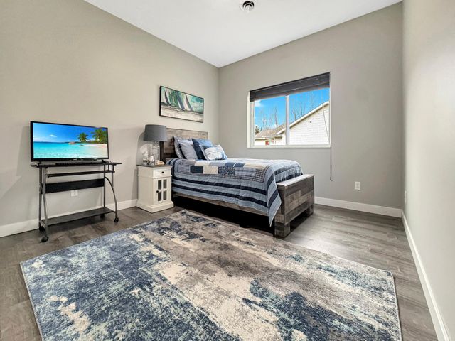 10 Deblock Drive, Crosby, MN 56441