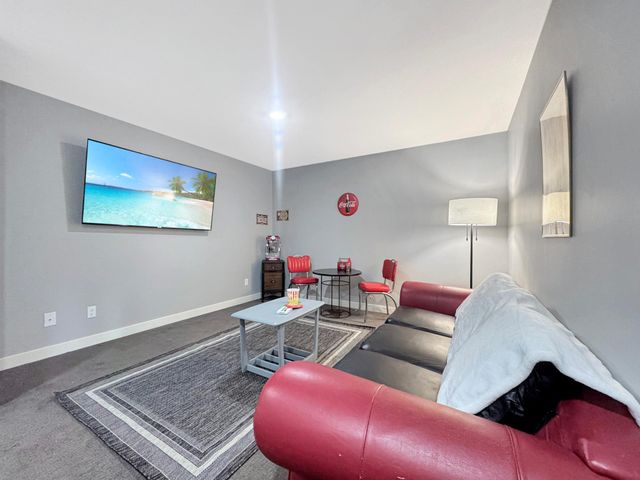 10 Deblock Drive, Crosby, MN 56441