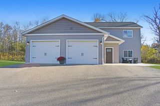 10 Deblock Drive, Crosby, MN 56441