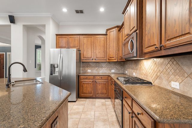 251 Barkley Drive, Hickory Creek, TX 75065