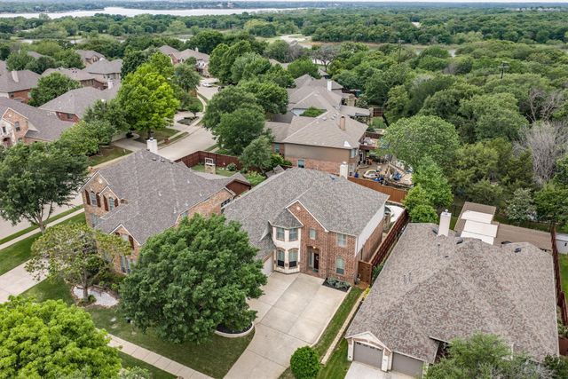 251 Barkley Drive, Hickory Creek, TX 75065