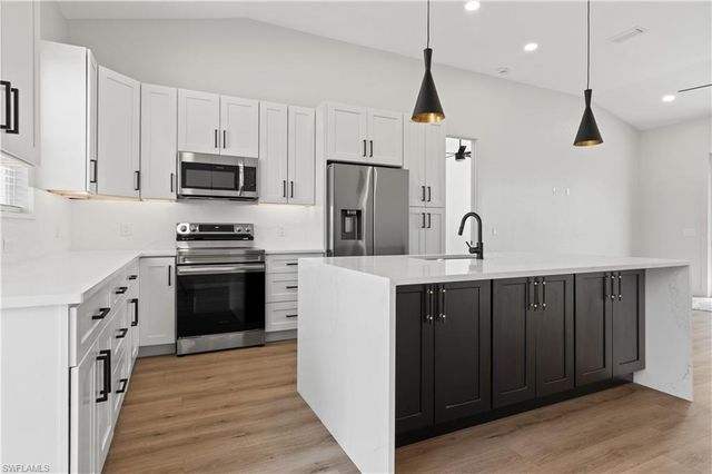 7456 Max DR, Bokeelia, FL 33922