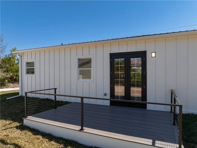 7456 Max DR, Bokeelia, FL 33922