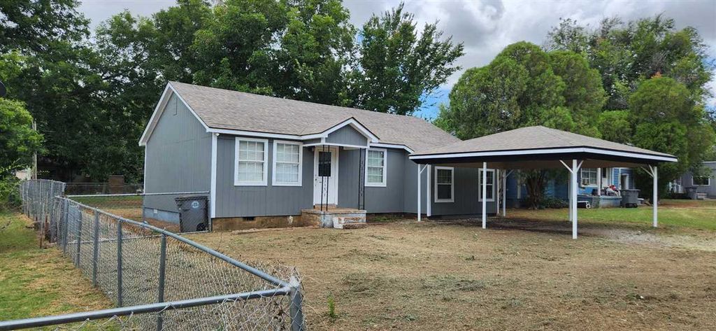 1506 NW Irwin Ave, Lawton, OK 73507