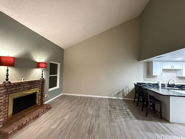 3945 Sparrow Ct, Modesto, CA 95356