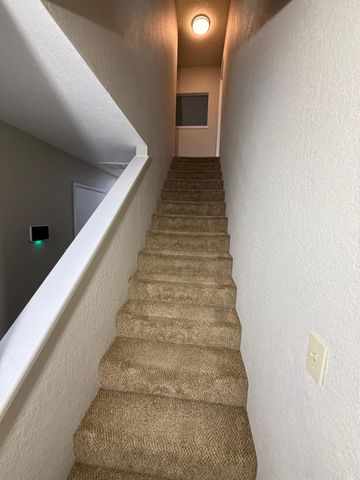 3945 Sparrow Ct, Modesto, CA 95356