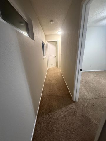 3945 Sparrow Ct, Modesto, CA 95356