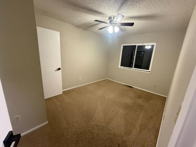 3945 Sparrow Ct, Modesto, CA 95356