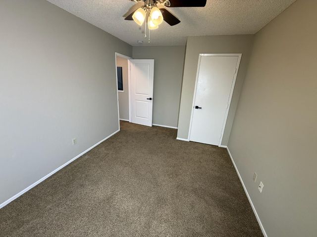 3945 Sparrow Ct, Modesto, CA 95356