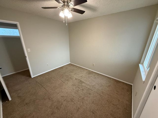 3945 Sparrow Ct, Modesto, CA 95356