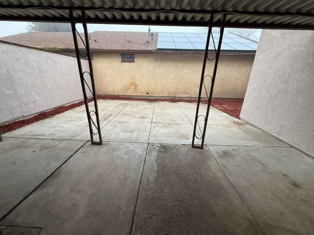 3945 Sparrow Ct, Modesto, CA 95356