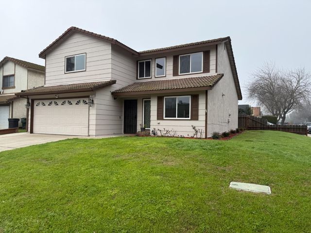 3945 Sparrow Ct, Modesto, CA 95356