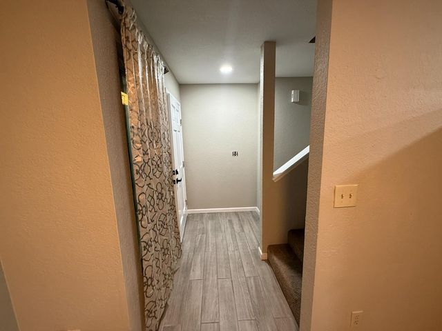 3945 Sparrow Ct, Modesto, CA 95356