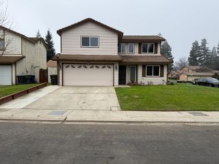 3945 Sparrow Ct, Modesto, CA 95356