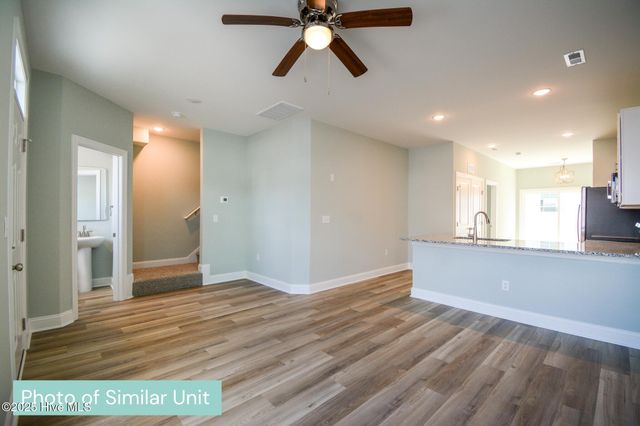 216 Sandy Cove Lane, Sneads Ferry, NC 28460