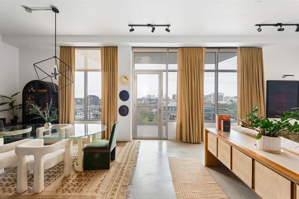 800 W 5th ST 902, Austin, TX 78703