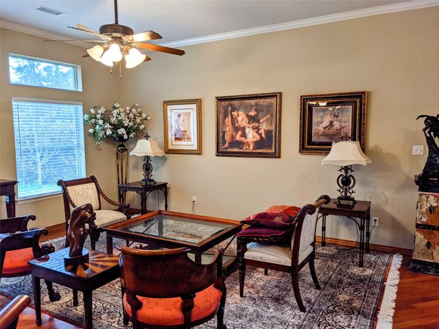10114 Crescent Bluff Lane, Houston, TX 77070