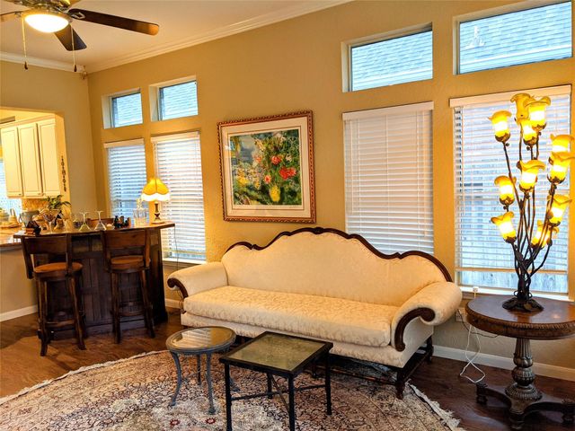 10114 Crescent Bluff Lane, Houston, TX 77070