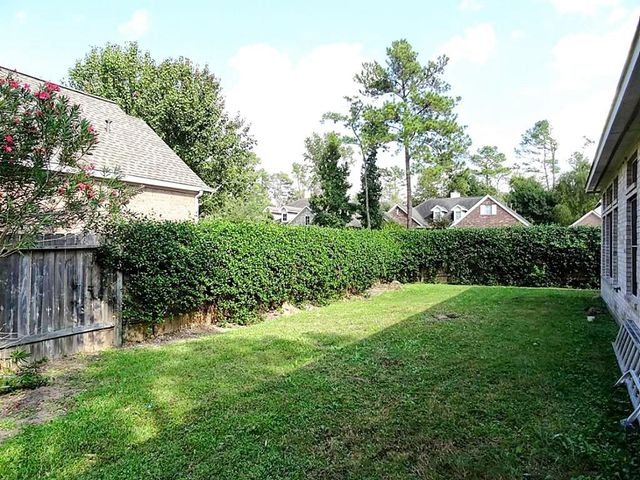 10114 Crescent Bluff Lane, Houston, TX 77070