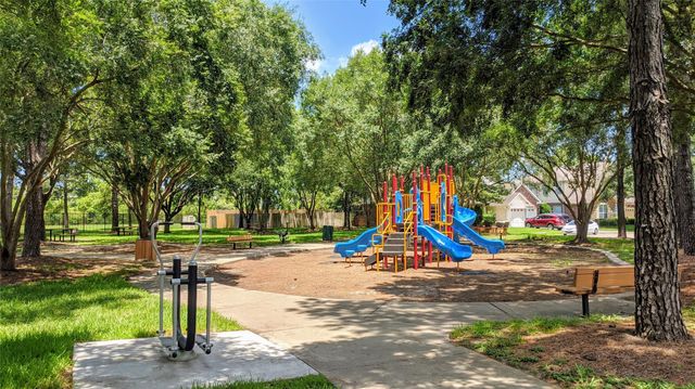 10114 Crescent Bluff Lane, Houston, TX 77070